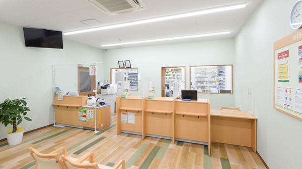 キリン堂薬局　宇治市役所前店_2