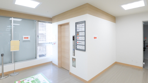 スギ薬局 和光市駅前店_3