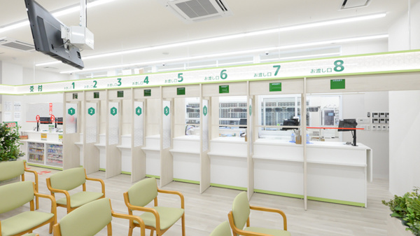 スギ薬局 信州大学病院店_3