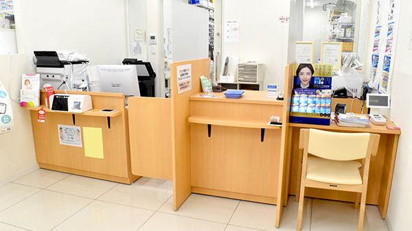 アカカベ薬局　鴫野駅前店_5