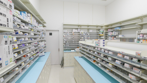 調剤薬局ツルハドラッグなないろの里店_2