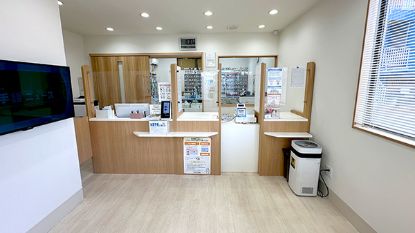 マリオン薬局 岸町店_3