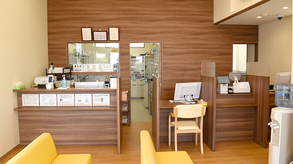 ながせ薬局　にしぎふ店_3