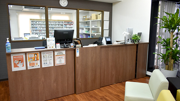 大信薬局西公園店_3