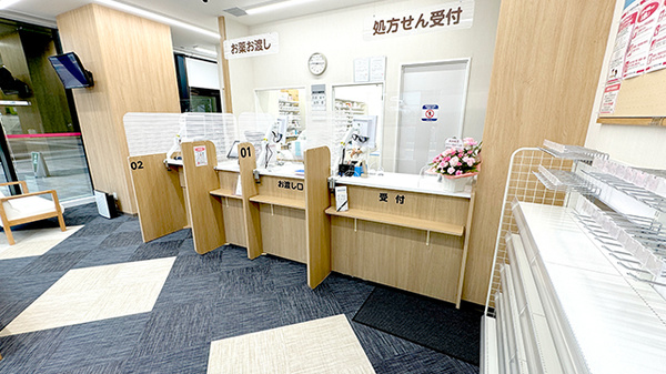 ココカラファイン薬局　文京ガーデン店_3