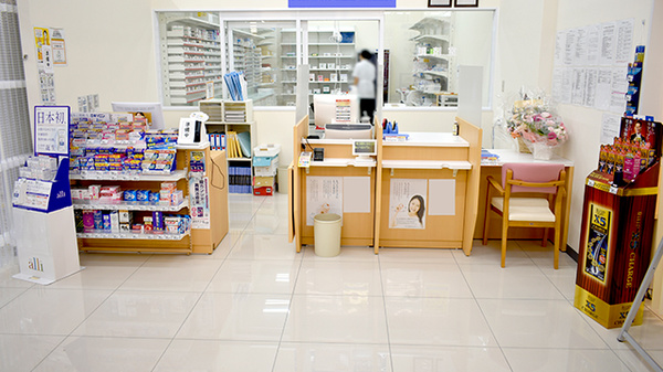 アカカベ薬局　茨木東太田店_4
