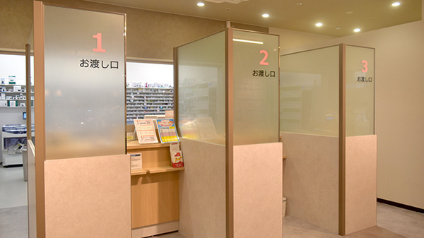 新生堂薬局　薬院駅店_4
