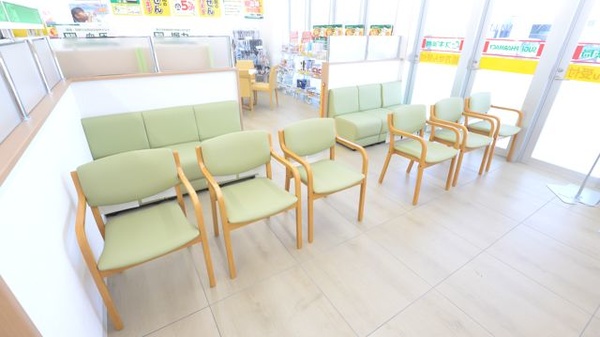 スギ薬局 豊橋三本木店_6