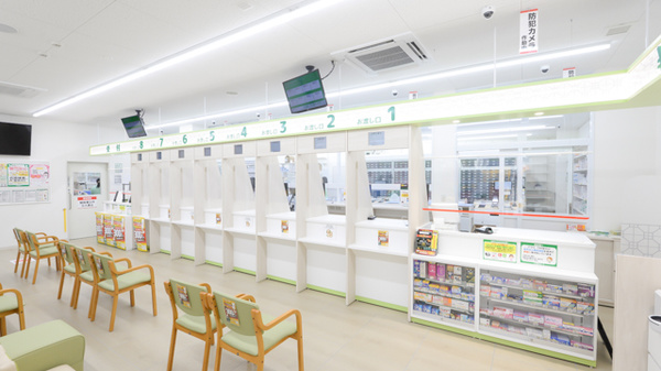 スギ薬局 スギクリニックモール金山店_4