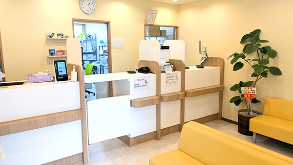 ルナ薬局　松ヶ丘店_3
