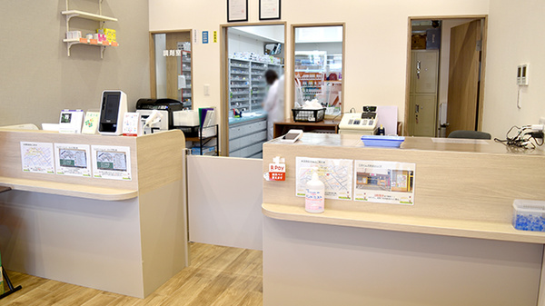 にじいろ薬局　吹田店_3