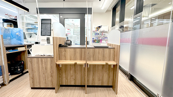 コクミン薬局　ペリエ海浜幕張パークサイド店_3