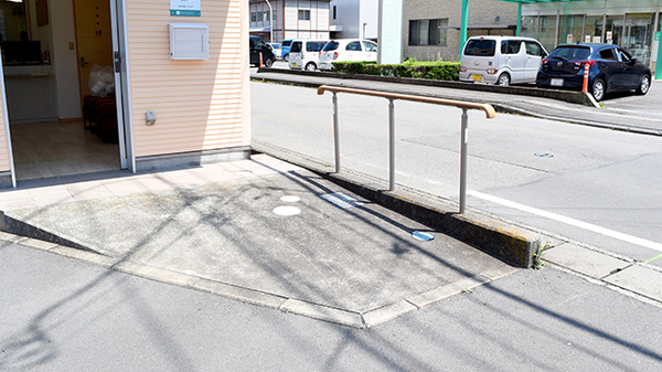 こまどり薬局　三島田町店_3