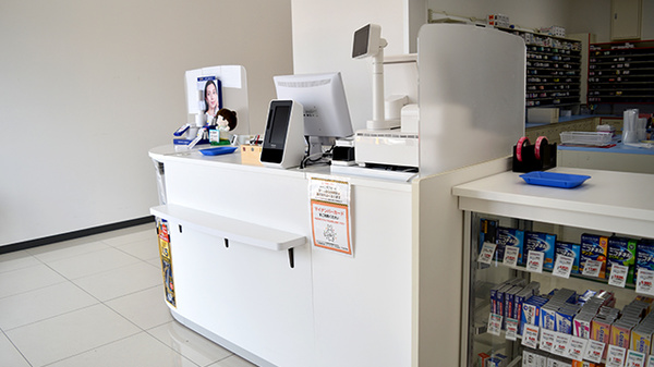 ププレひまわり薬局鮎喰店_3