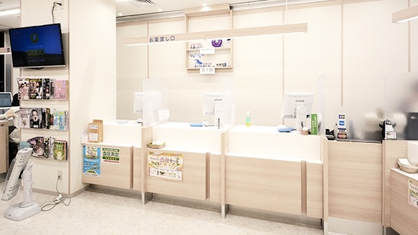 日生薬局　飯田橋店_3