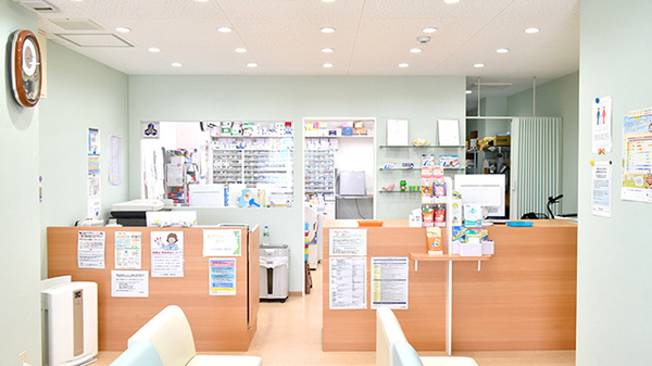 イルカ薬局　富田店_3
