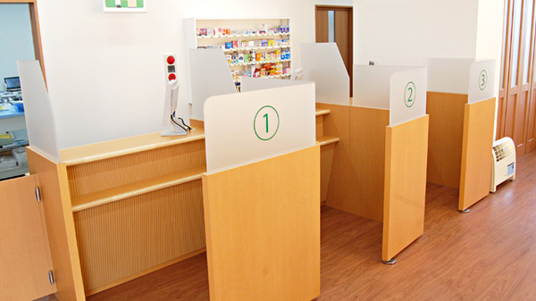 薬局タカサ　うるいど店_4