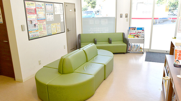 ココカラファイン薬局　関東中央病院前店_4