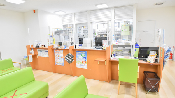 ドラッグイレブン薬局吉塚駅前店_3