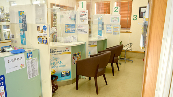 フクシ小金井薬局_3