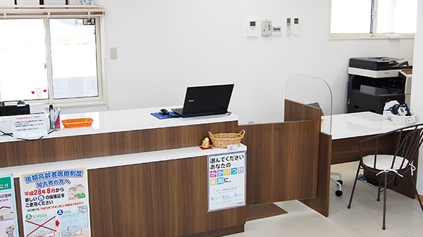 かみのやま調剤薬局　病院前店_4