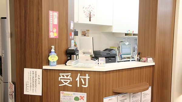 大賀薬局　地下鉄福大前店_2