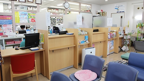 大賀薬局　野多目店_3