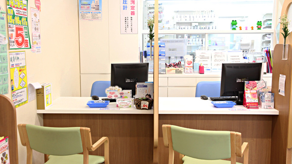 大賀薬局　長住店_4