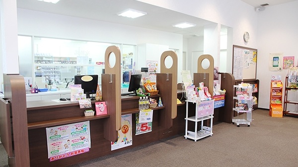 大賀薬局　学研都市店_4
