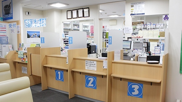 大賀薬局　薬院大通り店_3