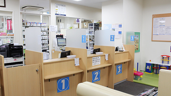 大賀薬局　薬院大通り店_4
