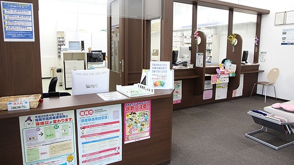 大賀薬局　長尾店_3