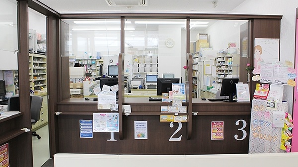 大賀薬局　和白店_3