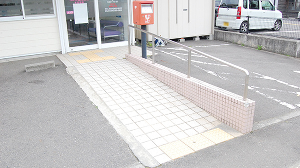 コスモ調剤薬局　本宮西店_3