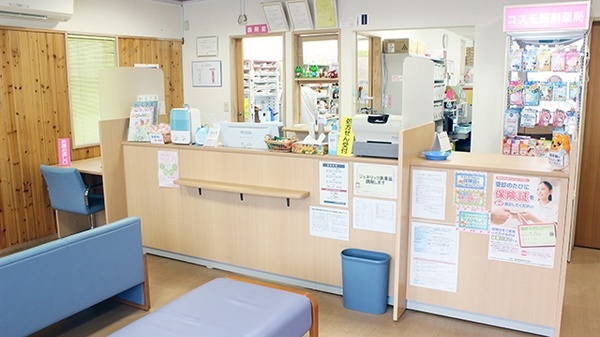 コスモ調剤薬局　瓦町店_3