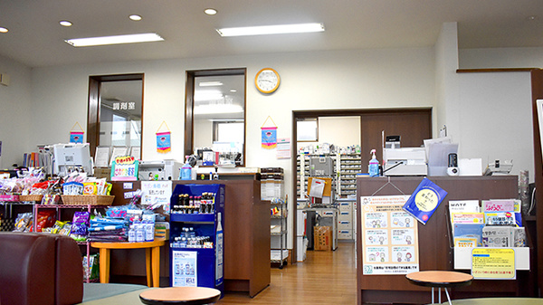 らいふ薬局　川副店_4