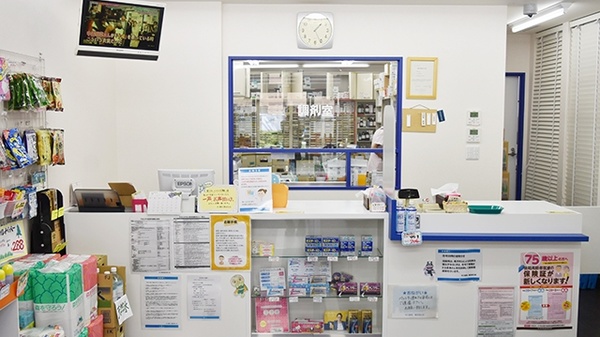 中川薬局　横浜西口店_3