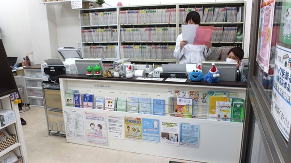 カワセ薬局　本店_4
