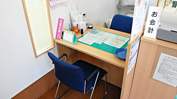 エール薬局　駅東口店_4