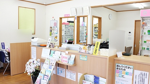 コスモファーマ薬局　並榎店_3