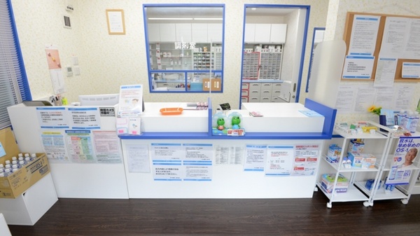 中川薬局　枚方店_3