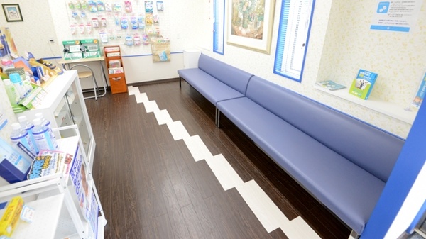 中川薬局　枚方店_4