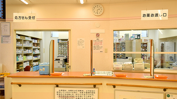 大手前薬局 JR放出駅ビル店_3