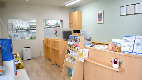 大賀薬局　舞松原店_4