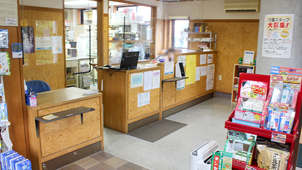 ささゆり薬局岩村店_3