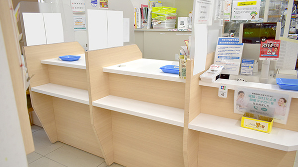 アカカベ薬局　扇町店_2