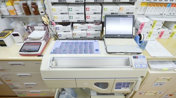 さかいケンコー薬局_8