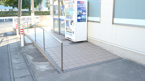 クオール薬局伊勢崎店_3