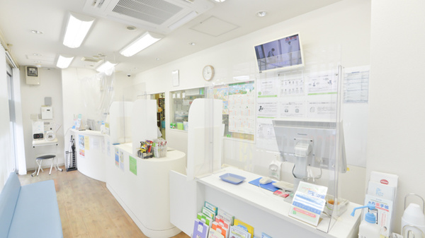 アポロ薬局千代田店_3