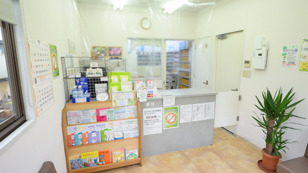 山路薬局　枚方店_4